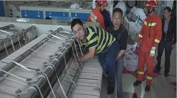 洗涤工厂安全生产,始终绷紧这根弦! 洗涤工厂安全生产,始终绷紧这根弦!